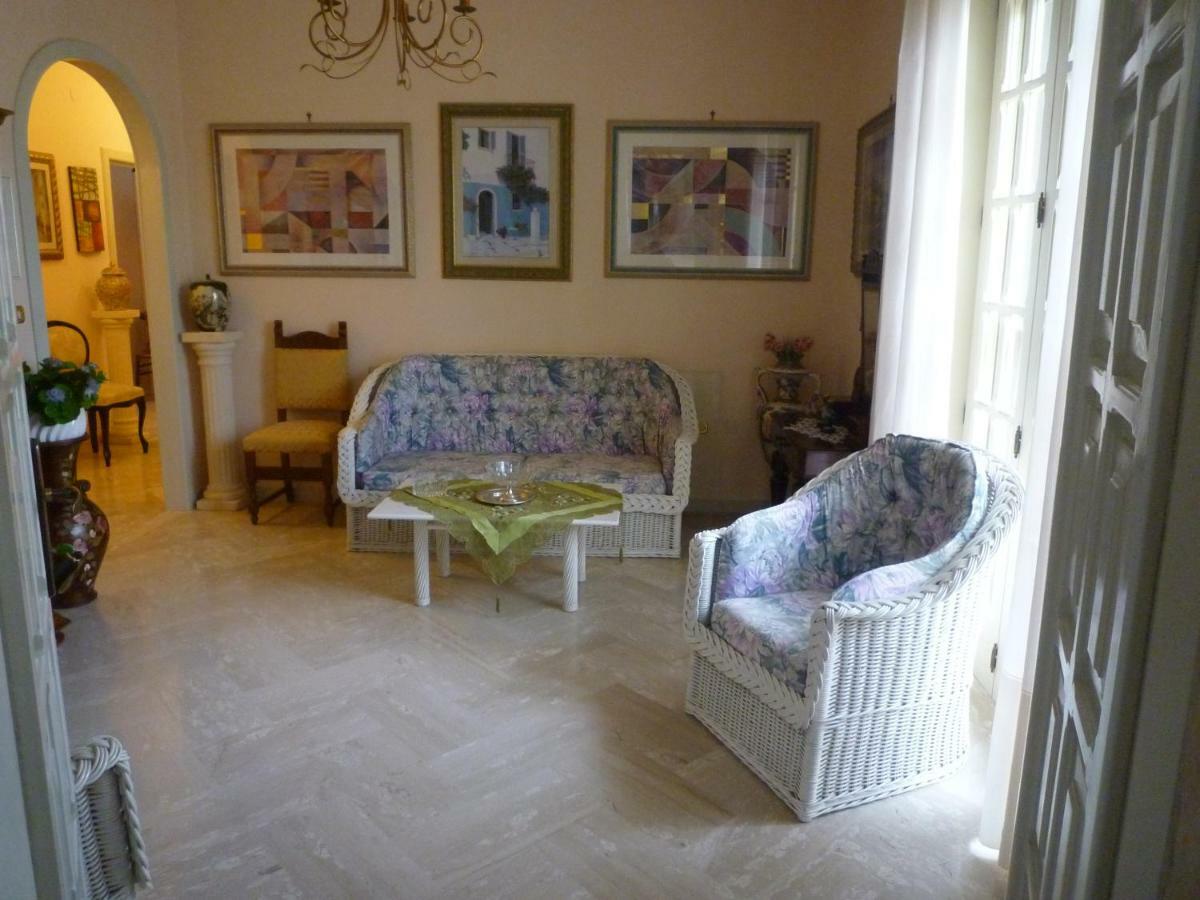 B&B Lu Sule Torchiarolo Exteriör bild